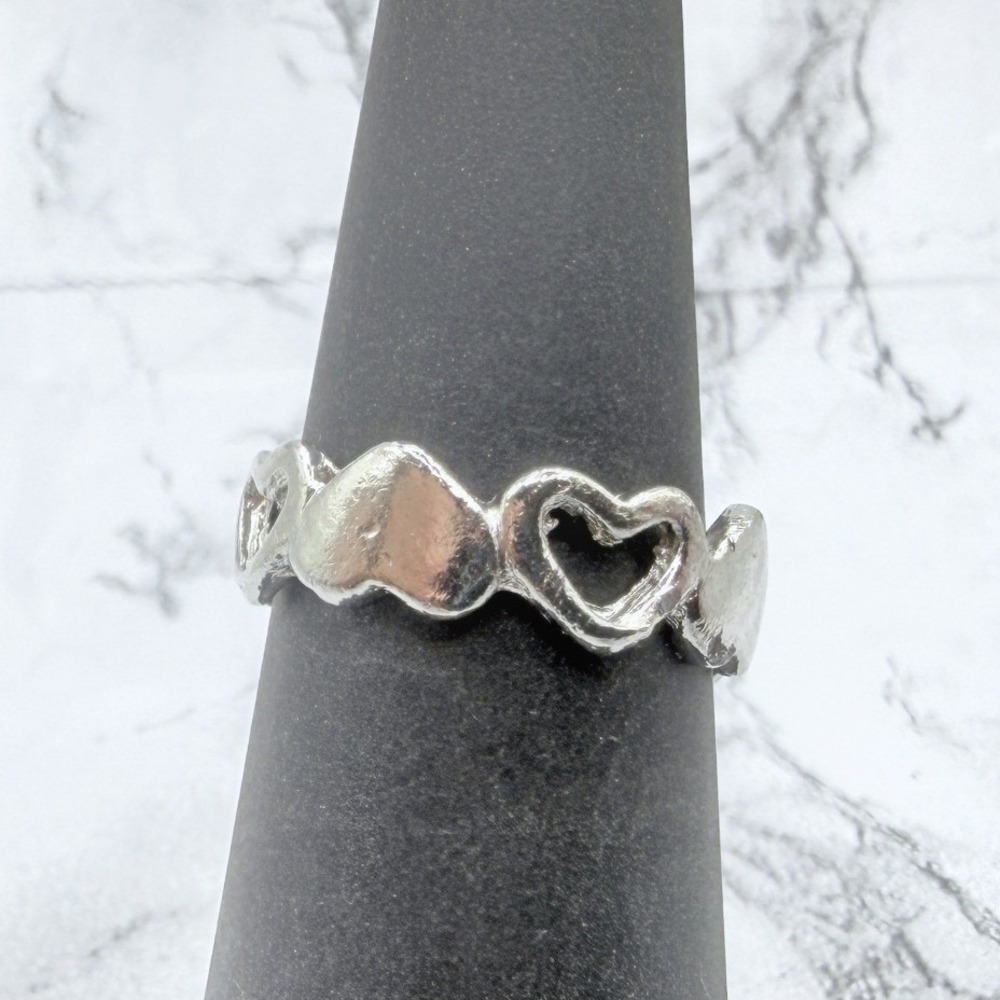 Silver Tone Hearts Band Ring Solid Openwork Size 6